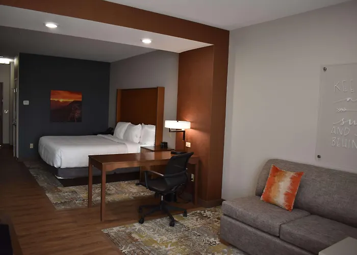 La Quinta By Wyndham East I-40 Hotel 3*