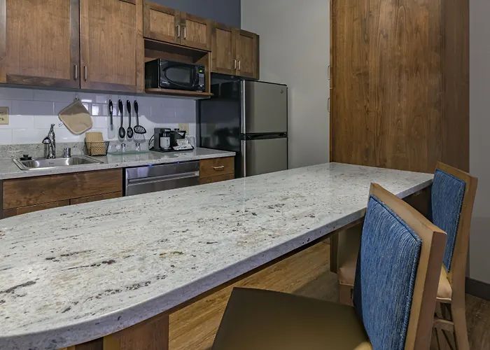 La Quinta By Wyndham East I-40 Hotel 3*